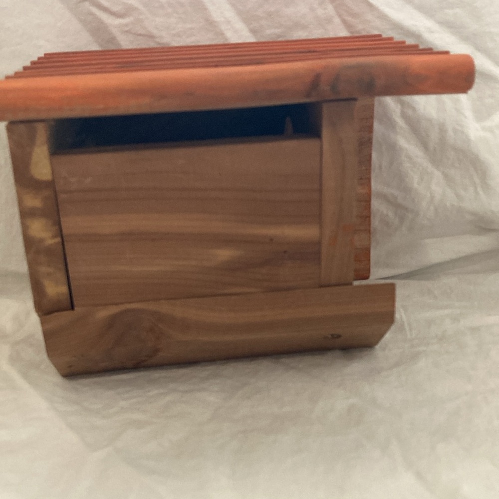 Wooden Birdhouse Orange and Cedar Wood House is NWOT Never Been Used and so Cute - Picture 8 of 12